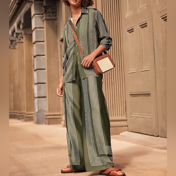 Loft Women’s Green and White Wide Leg Pull On Pants, Size XS Petite - Picture 3 of 11